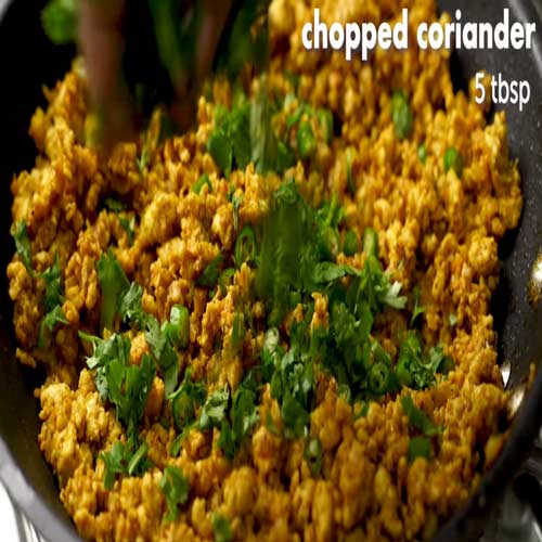 chopped-coriander-in-chicken