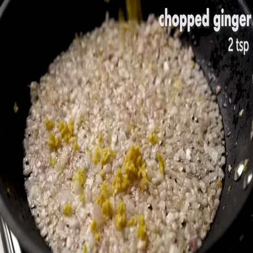 chopped-ginger-in-pan